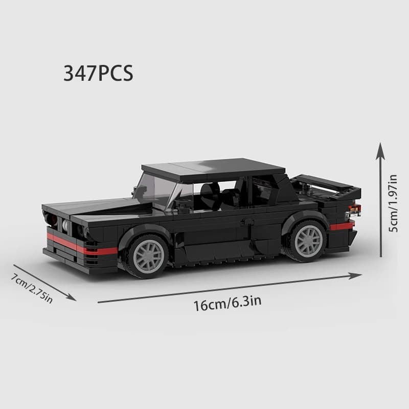 Model MOC inspirowany kultowym M3 E30 z lat 80. Klasyczna sylwetka, satysfakcja składania i efektowny model do kolekcji lub na prezent.